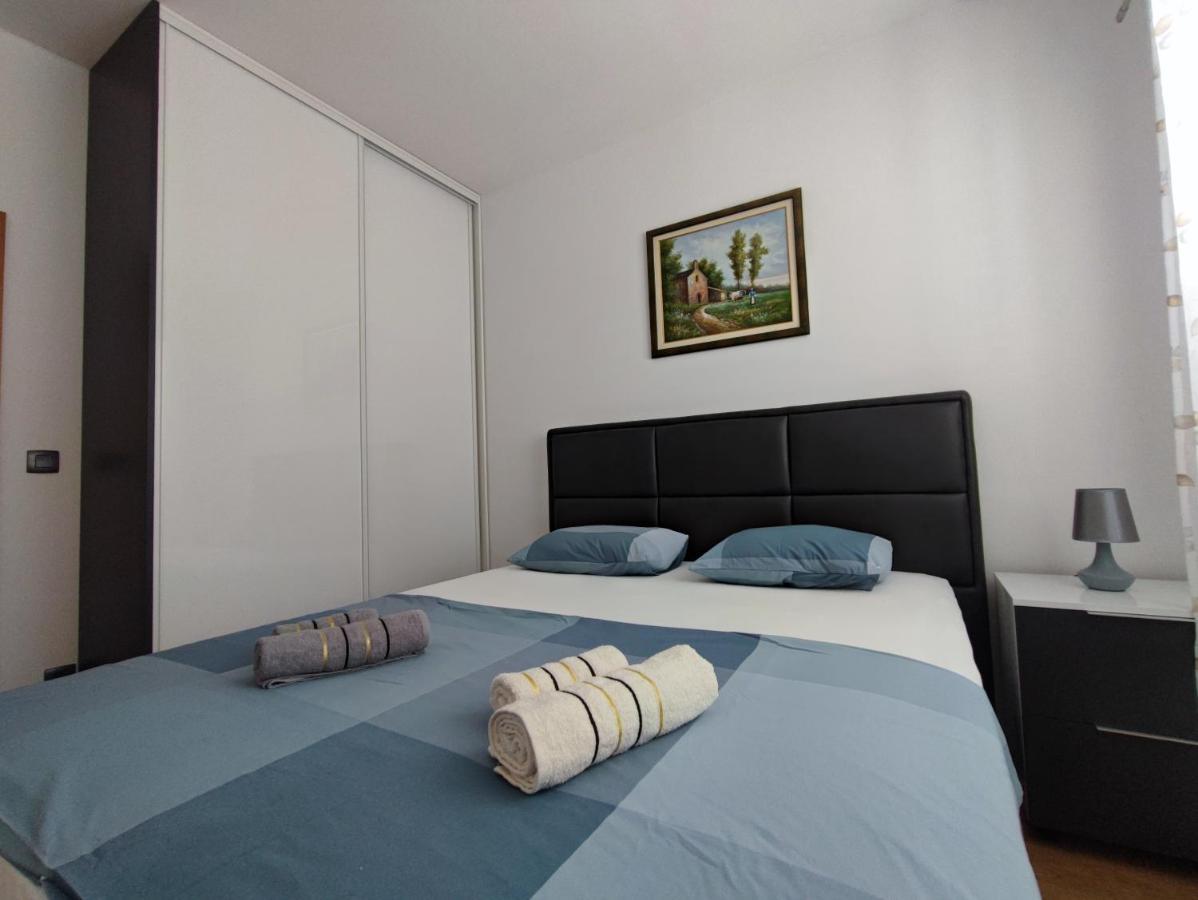 Apartment With Sea View Baška Voda المظهر الخارجي الصورة